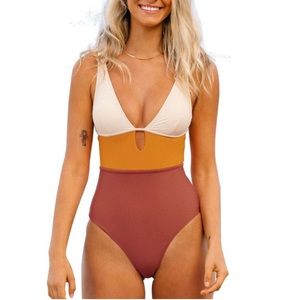 Cupshe large one piece bathing suit